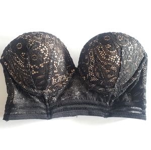 **SOLD** Victoria's Secret Very Sexy Strapless Bra